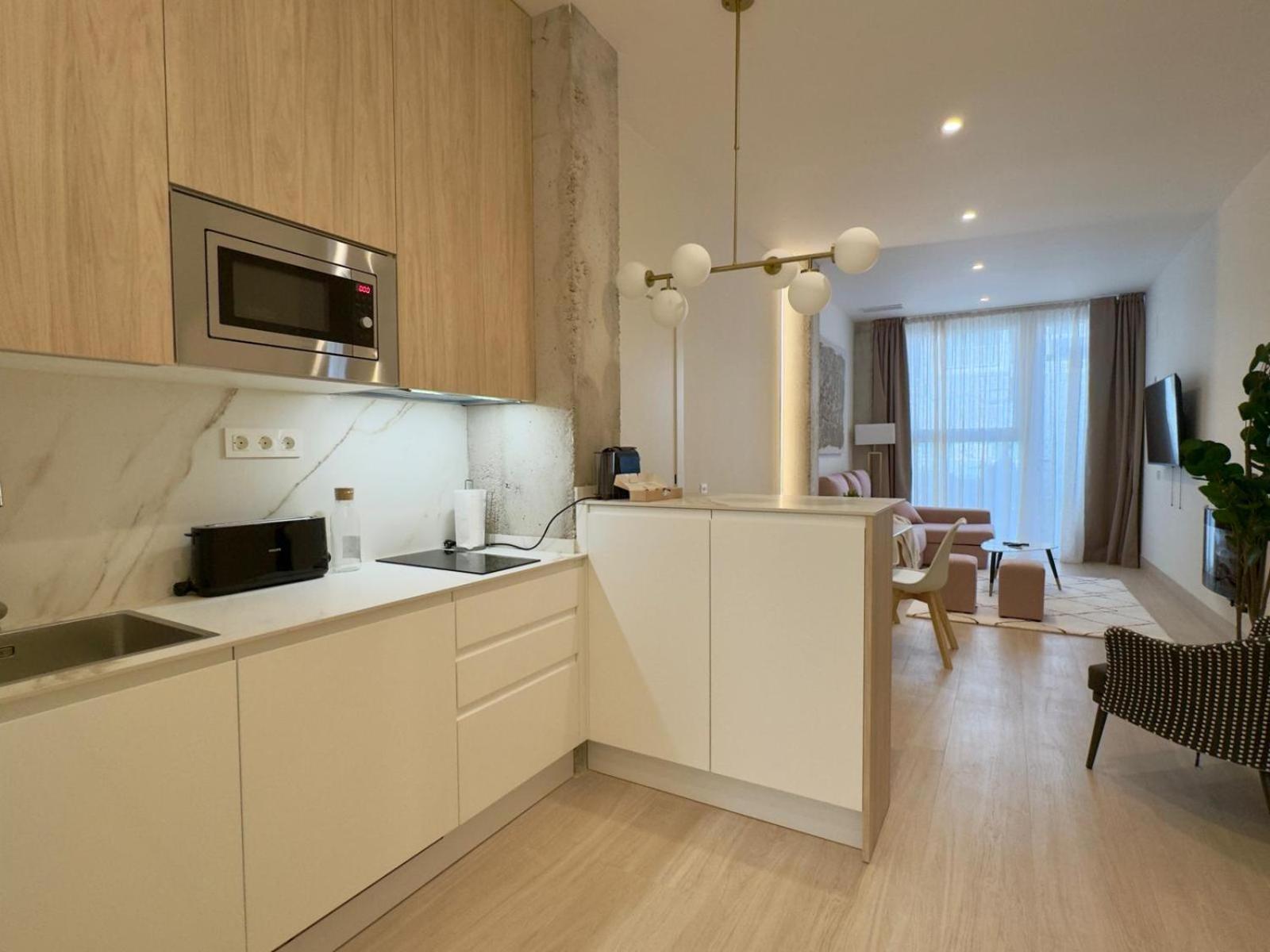 Apartamentos Orilla Del Bernabeu Madryt Zewnętrze zdjęcie