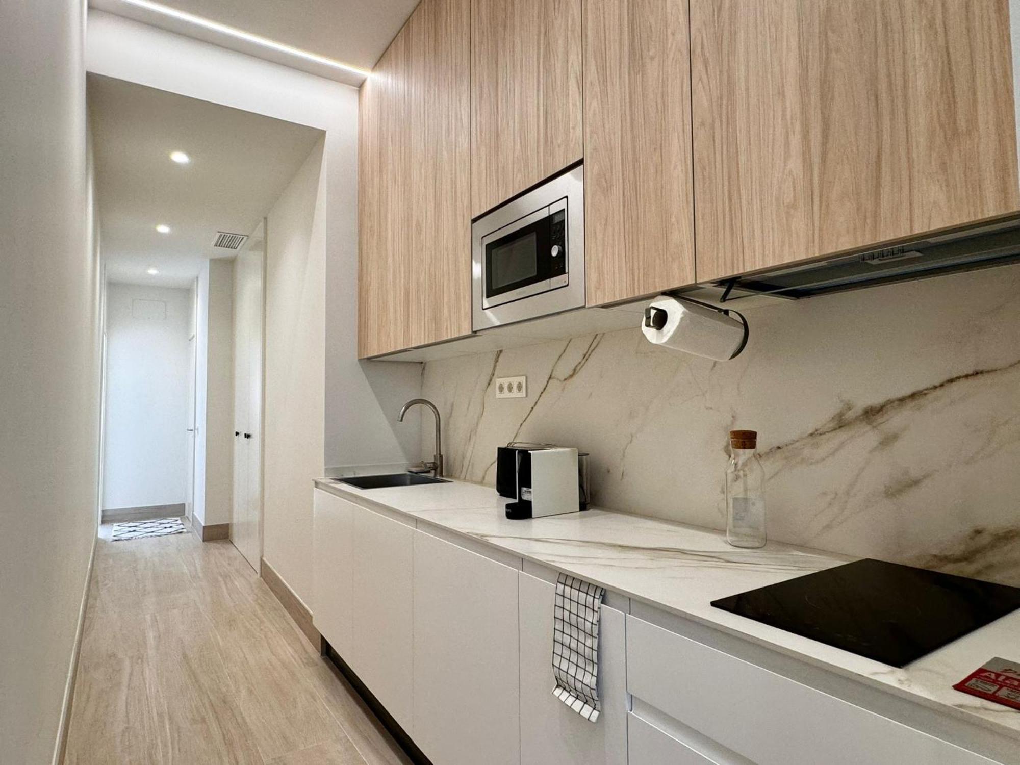 Apartamentos Orilla Del Bernabeu Madryt Zewnętrze zdjęcie