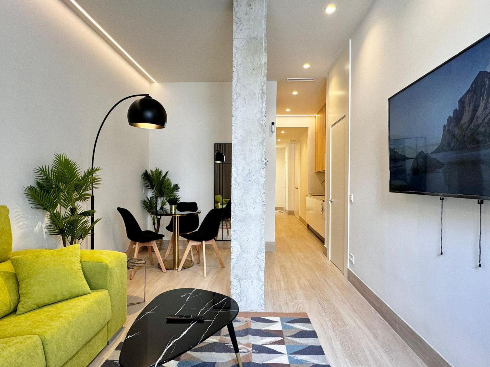 Apartamentos Orilla Del Bernabeu Madryt Zewnętrze zdjęcie