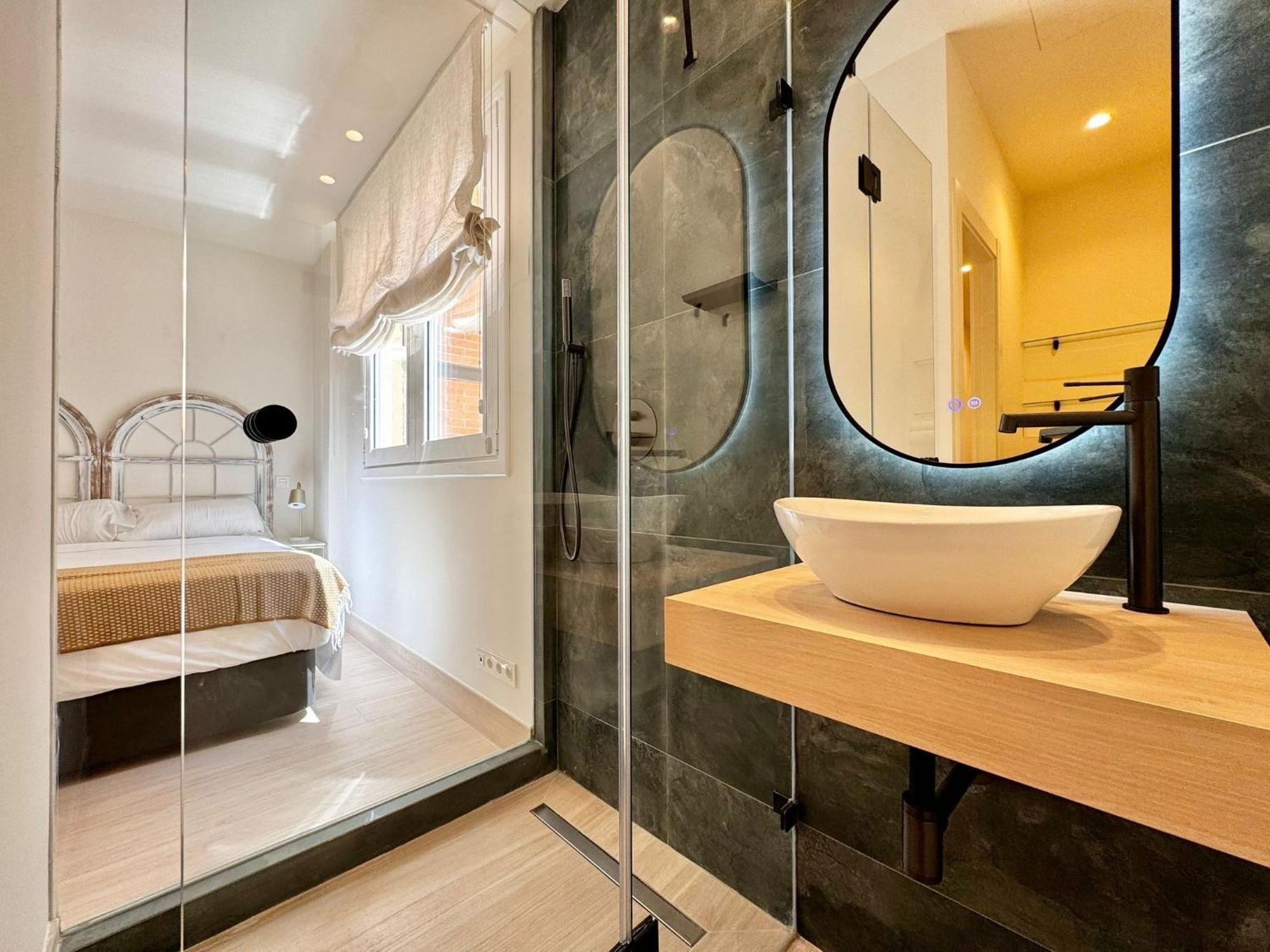 Apartamentos Orilla Del Bernabeu Madryt Zewnętrze zdjęcie