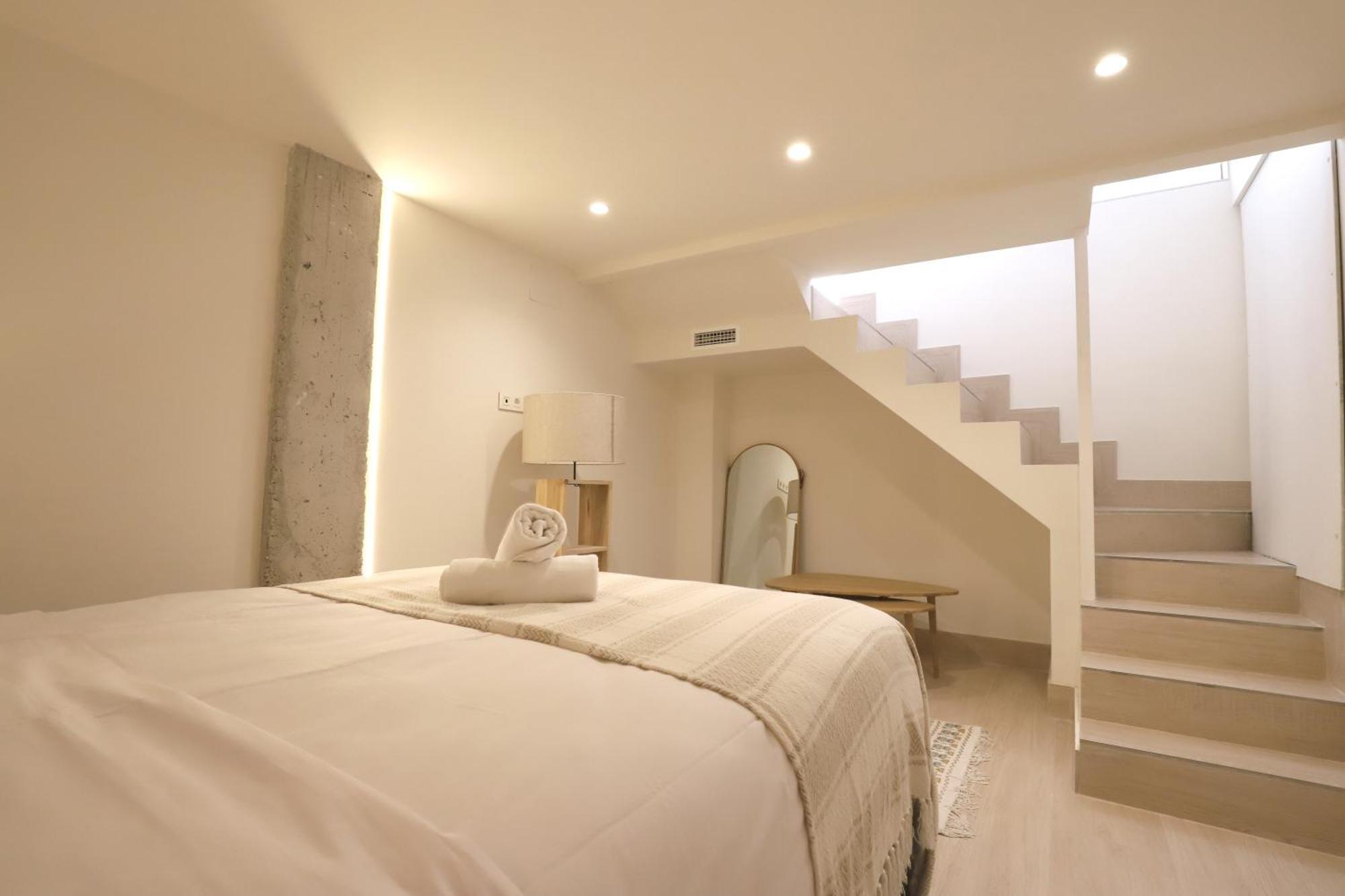 Apartamentos Orilla Del Bernabeu Madryt Zewnętrze zdjęcie