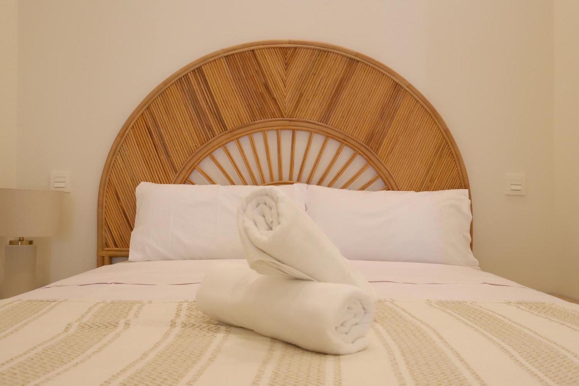 Apartamentos Orilla Del Bernabeu Madryt Zewnętrze zdjęcie