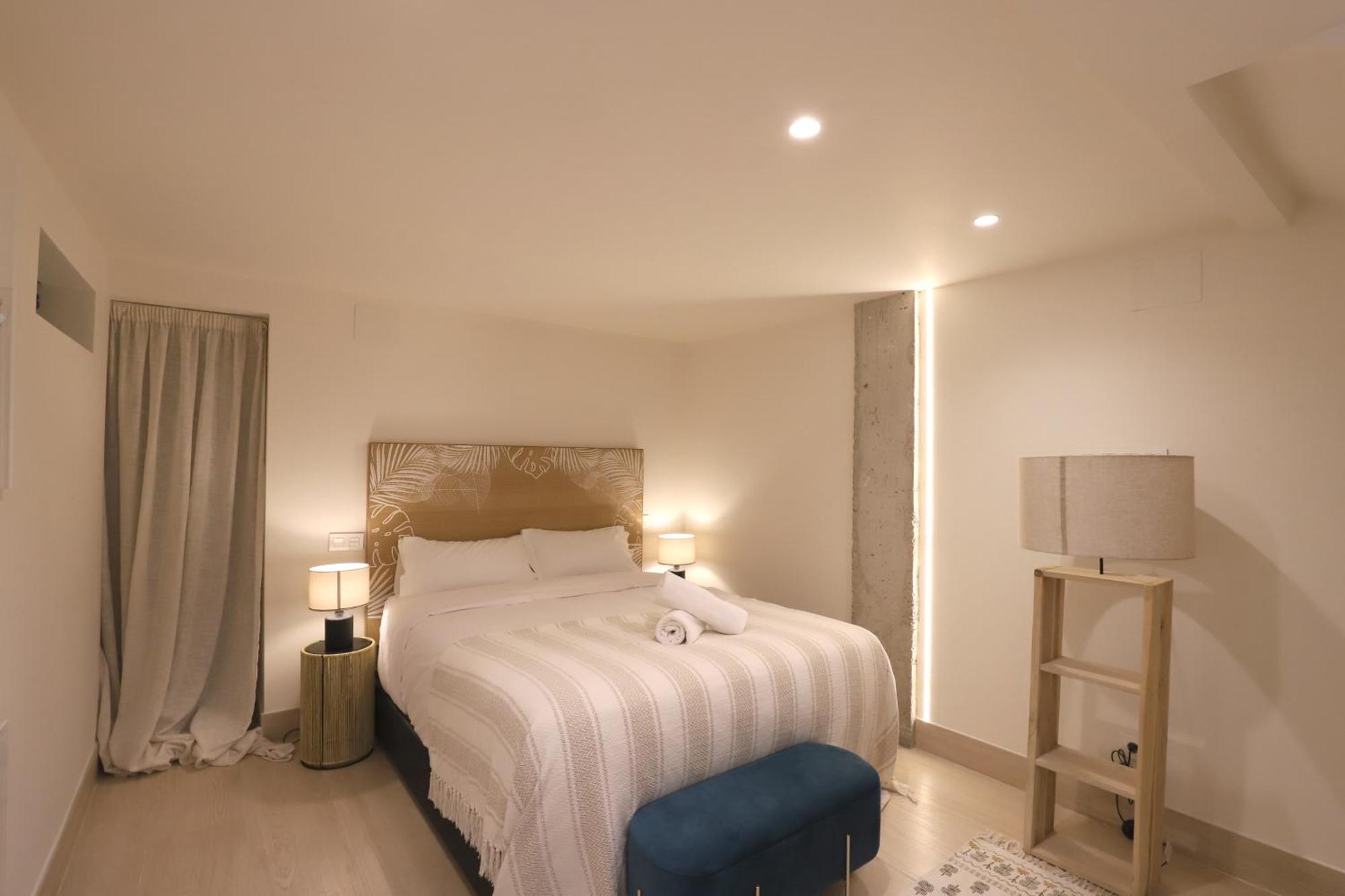 Apartamentos Orilla Del Bernabeu Madryt Zewnętrze zdjęcie